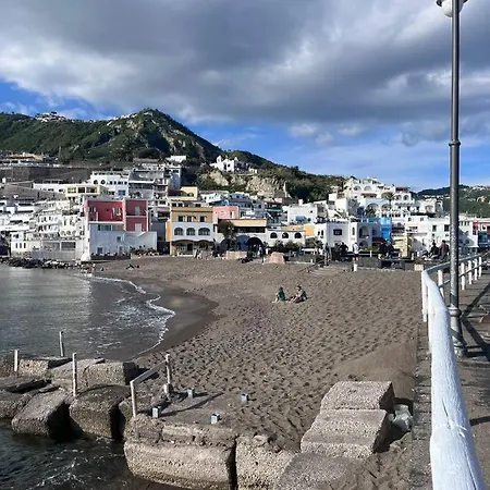 Casa Di Iorio Via Del Sole 1 * Ischia